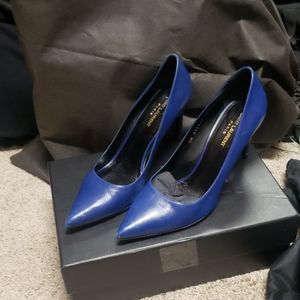 Saint Laurent Bleu Roy Pump